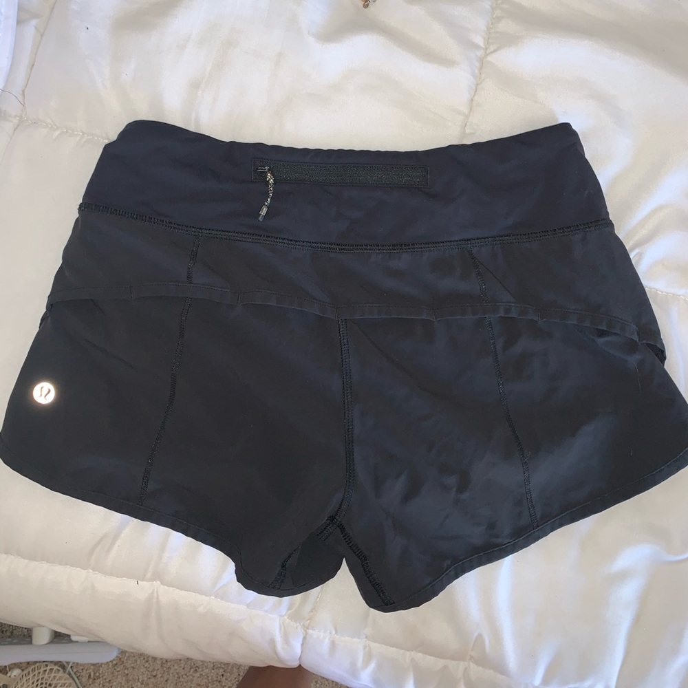 Lululemon short shorts